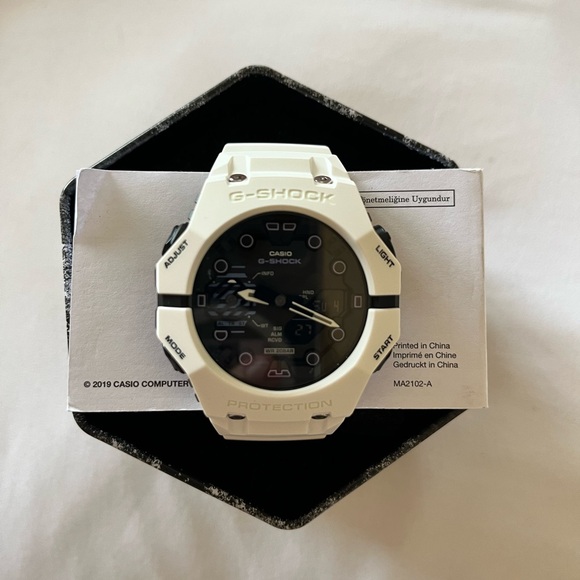 G-Shock Other - G-Shock White Smartwatch NWT